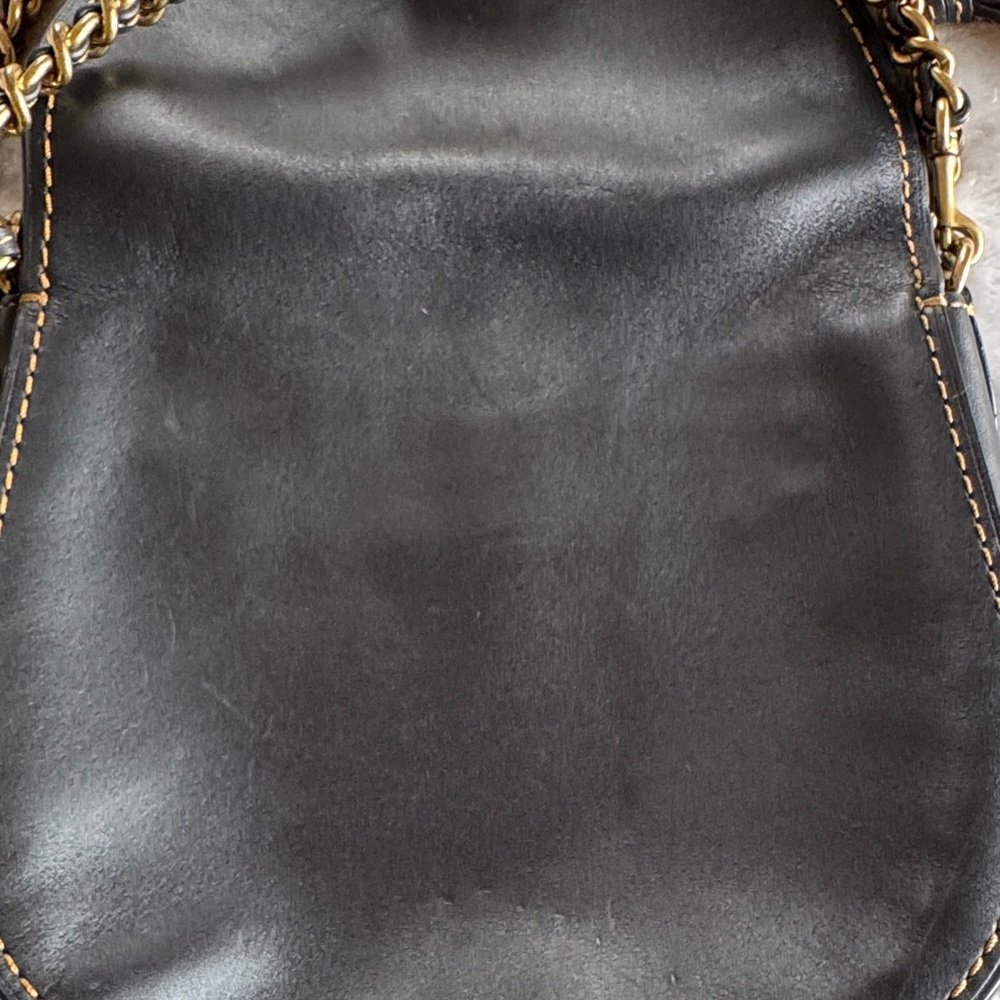 Coach Black Leather Crossbody Bag with Gold Chain - Picture 5 of 8